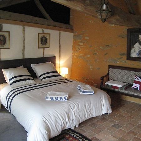 Le Logis Des Tourelles Bed & Breakfast Beaupreau Phòng bức ảnh